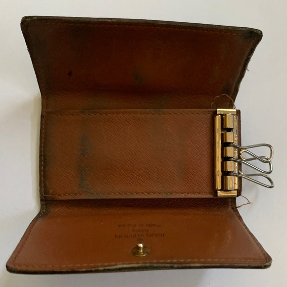 Vintage Louis Vuitton Monogram Keyholder - Picture 5 of 9